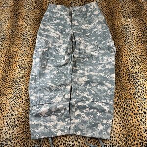 Military Issue Digital ACU Camo Cargo Pants Medium Short 8415-01-519-8426